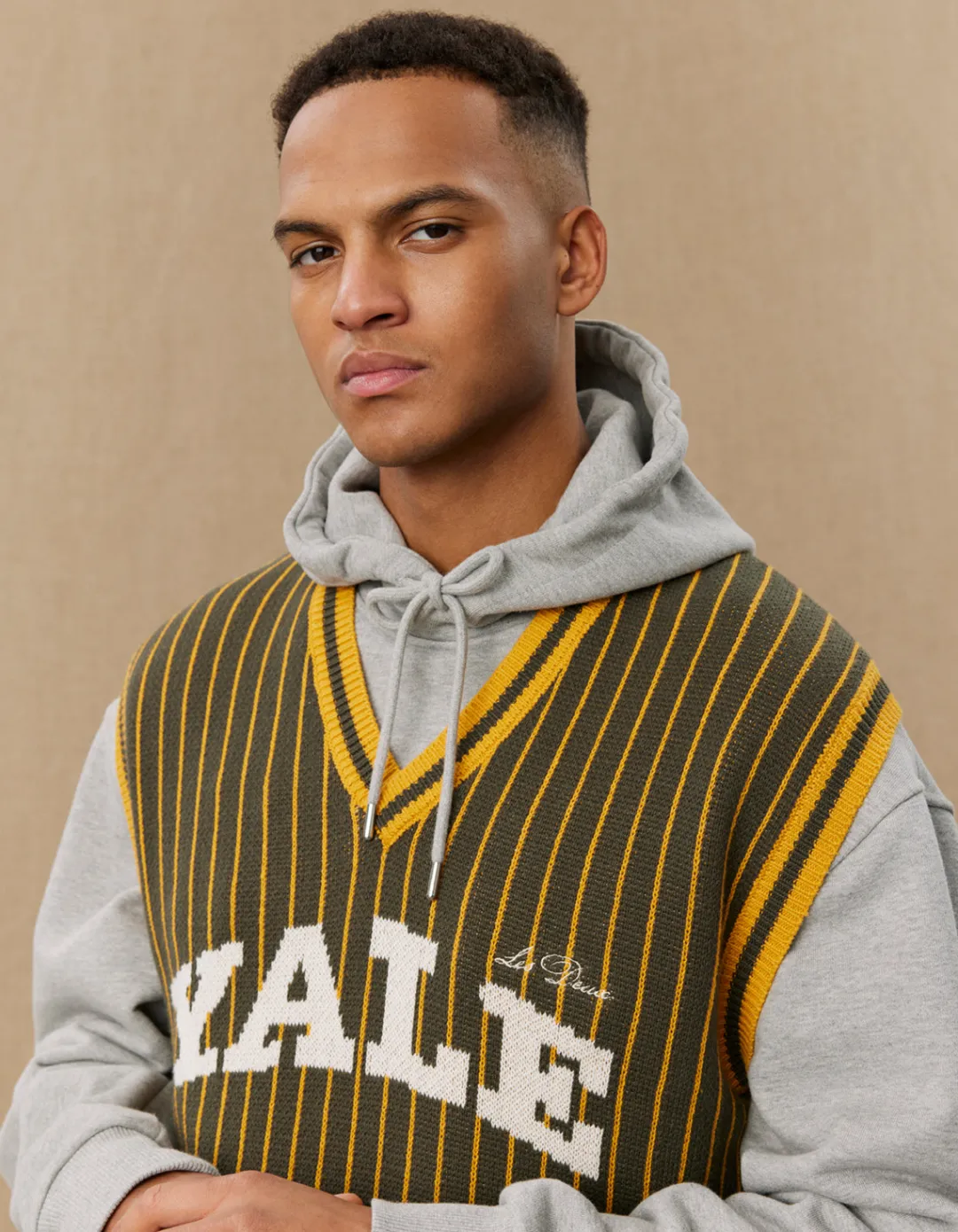 Les Deux Yale Pinstripe V-Neck Knit Vest | Knitwear