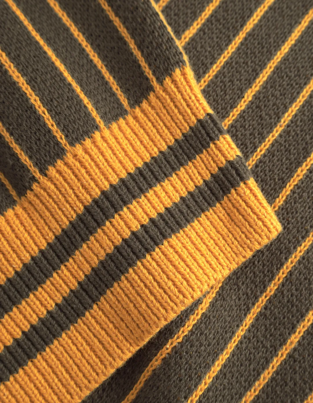Les Deux Yale Pinstripe V-Neck Knit Vest | Knitwear